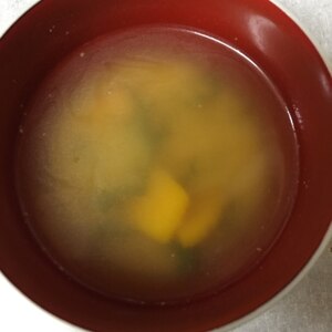 かぼちゃとねぎと大根と油揚げの味噌汁